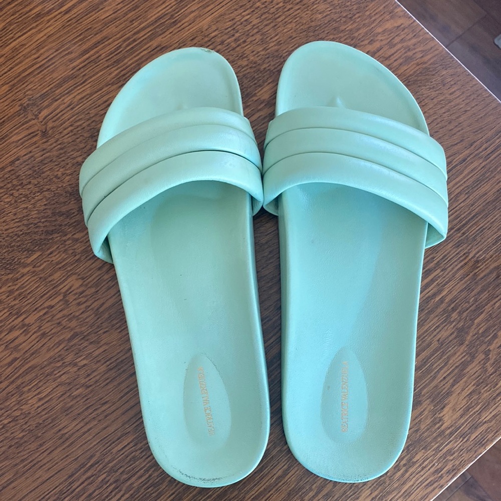 Beatrice Valenzuela Monocolor sandalias in Peyote